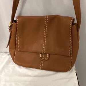 HOBO brand Cognac Shoulder Bag with Ring Detail Magnetic closure Circle
